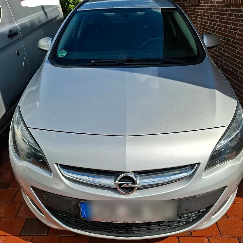 Silber Gebraucht 2015 Opel Astra Kombi | 6.100 € (Superpreis) - Bild 1/4