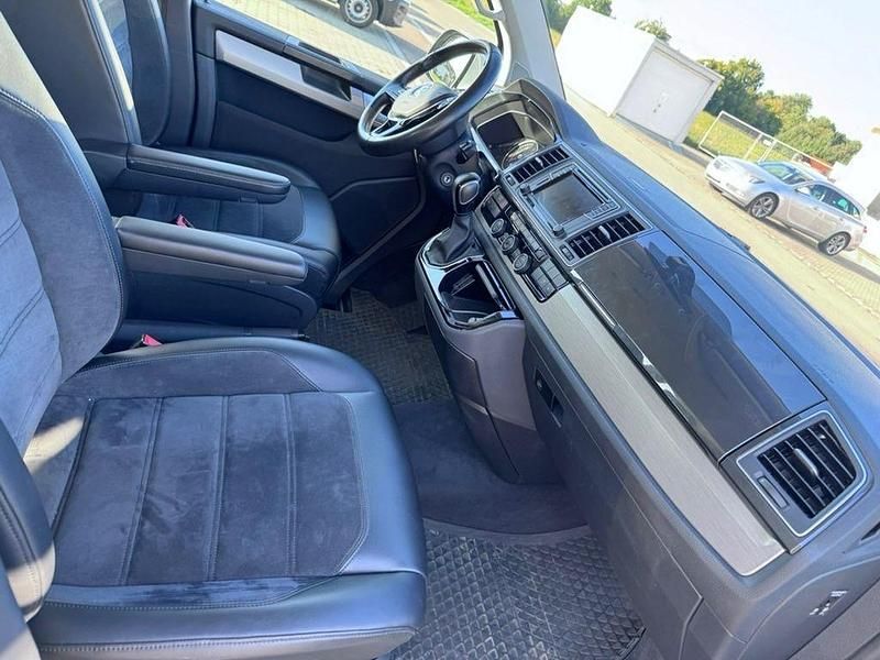 Gebraucht VW Multivan 204 PS (150 kW) 2018 Blau Van