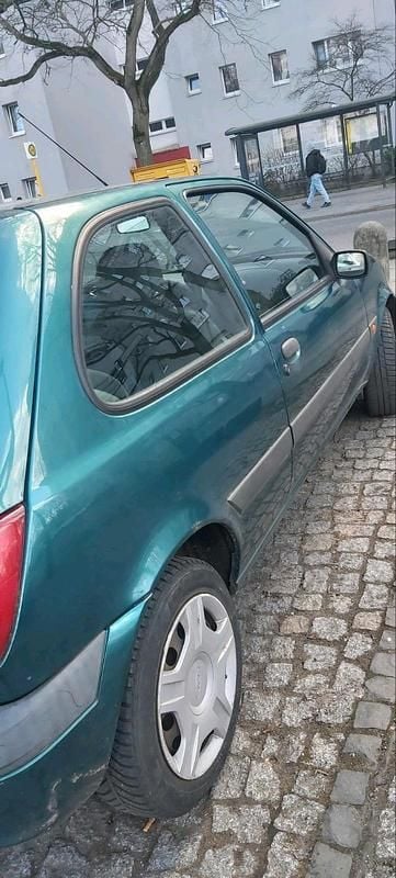 Gebraucht Ford Fiesta 60 PS (44 kW) 2000 Kleinwagen