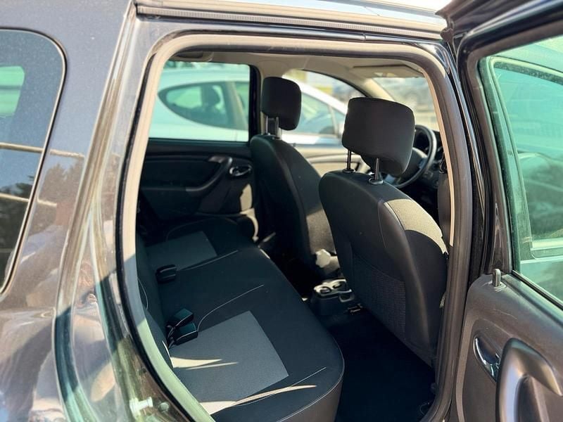 Gebraucht Dacia Duster Prestige 125 PS (91 kW) 2016 Schwarz SUV