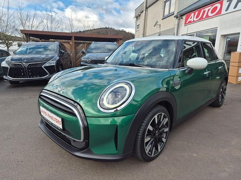 Gebraucht Mini Cooper Classic 136 PS (100 kW) 2022 Grün Kleinwagen