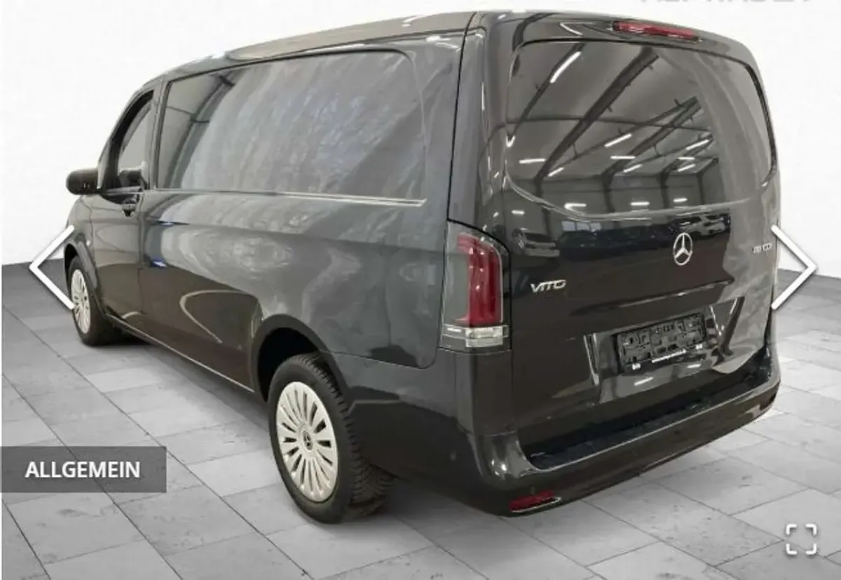 Gebraucht Mercedes Vito 163 PS (119 kW) 2025 Graphitgrau metallic Van