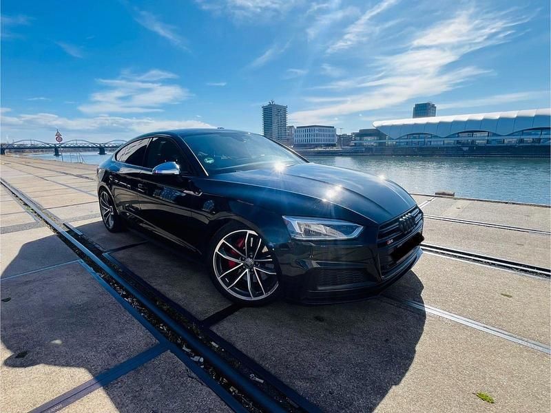 Schwarz Gebraucht 2017 Audi S5 Sportback Ambiente Kleinwagen | 38.900 € (Fairer Preis) - Bild 1/4