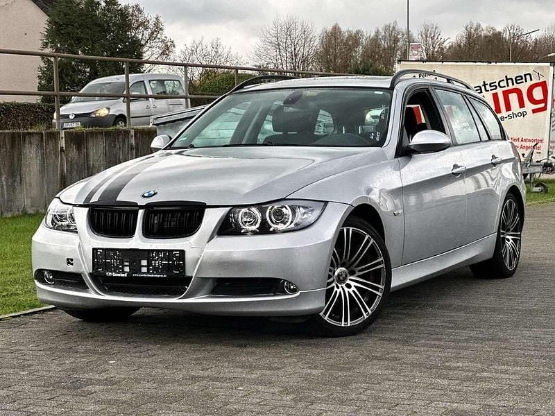 Silber Gebraucht 2008 BMW 318 Kombi | 3.790 € (Guter Preis) - Bild 1/4