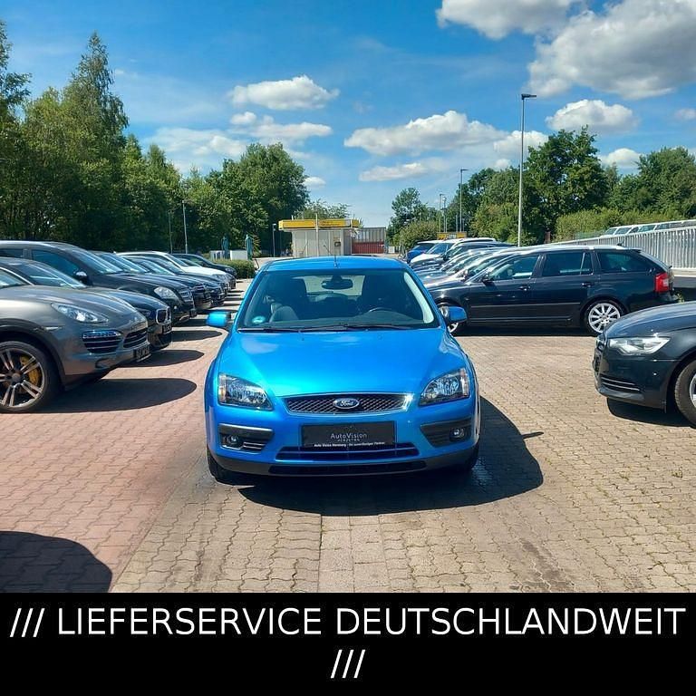 Gebraucht Ford Focus Titanium 116 PS (85 kW) 2005 Blau Limousine