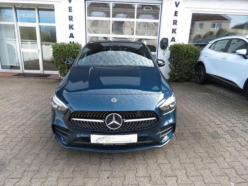 Gebraucht Mercedes B220 AMG line 190 PS (139 kW) 2020 Blau Van / Kleinbus