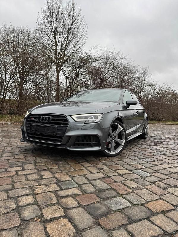 Andere farben Gebraucht 2019 Audi S3 Limousine | 29.990 € (Teuer) - Bild 1/4