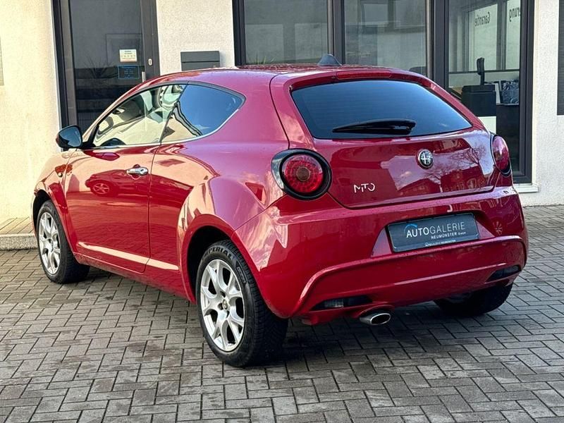 Gebraucht Alfa Romeo MiTo Turismo 95 PS (69 kW) 2009 Rot Kleinwagen