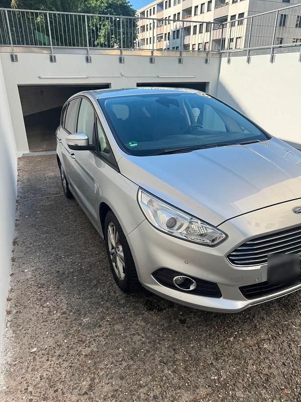 Gebraucht Ford S-MAX S 150 PS (110 kW) 2016 Silber Van / Kleinbus