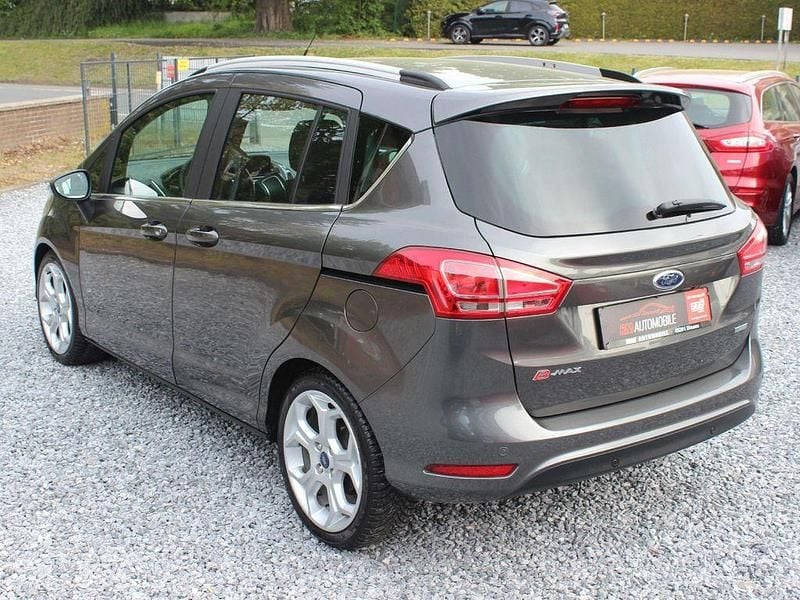 Second-hand Ford B-MAX Titanium 101 CP (74 kW) 2017 Gri Monovolum