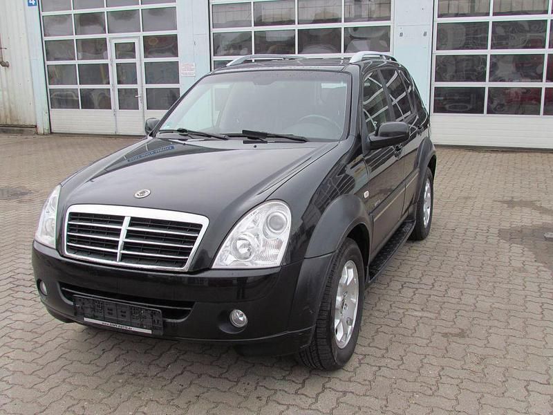 Schwarz Gebraucht 2008 Ssangyong (KGM) Rexton SUV | 5.999 € (Superpreis) - Bild 1/4