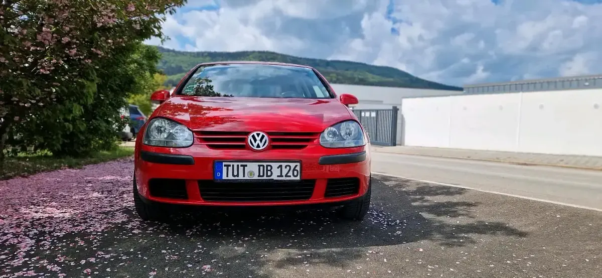 Gebraucht VW Golf 90 PS (66 kW) 2004 Rot Coupé