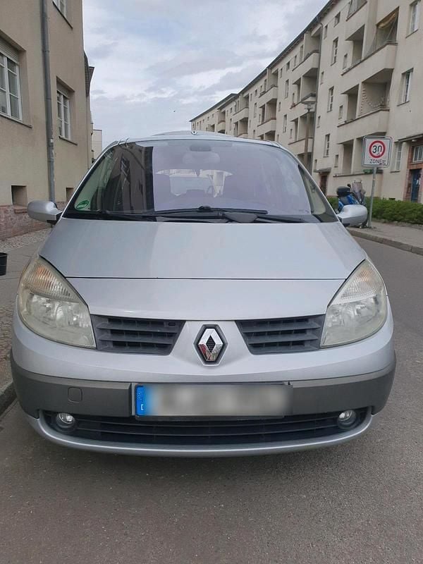 Silber Gebraucht 2004 Renault Scénic II Van / Kleinbus | 7.000 € - Bild 1/4
