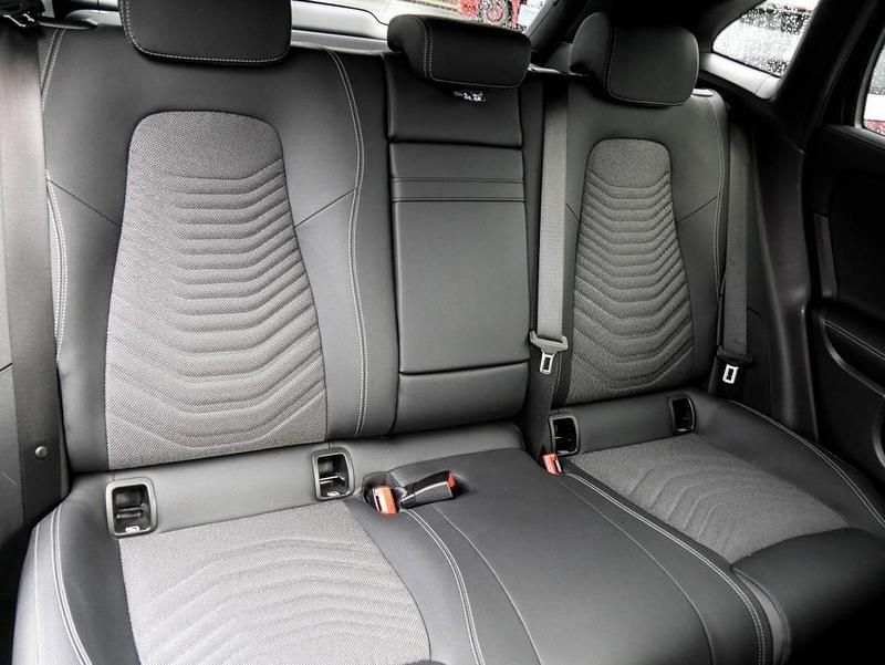 Gebraucht Mercedes EQA250 Progressive 139 kW (190 PS) 2024 Schwarz SUV