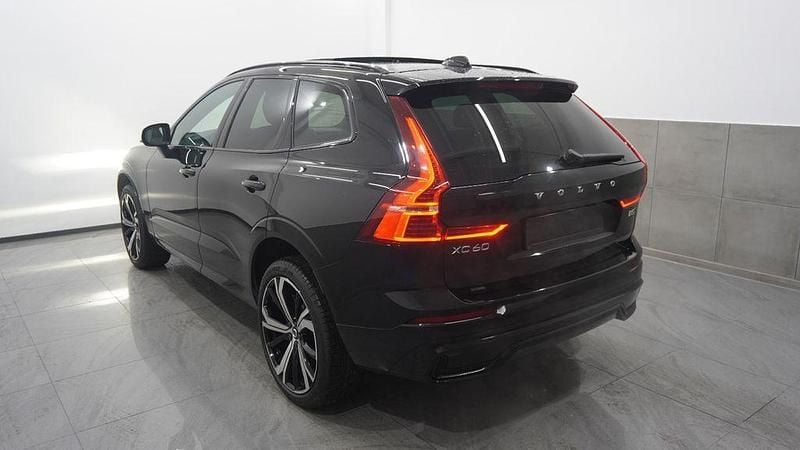 Gebraucht Volvo XC60 Plus 250 PS (183 kW) 2025 Schwarz SUV