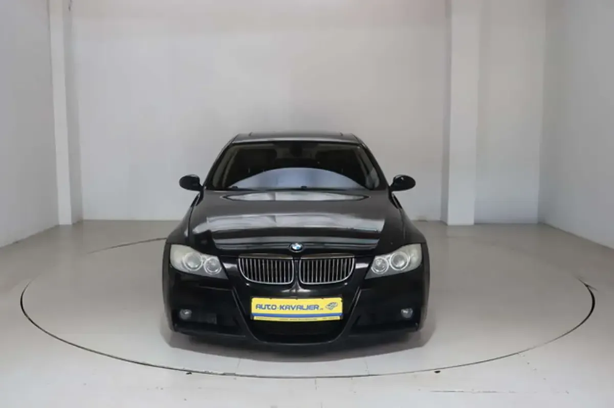 Używany BMW 325 Performance 218 KM (160 kW) 2006 Czarny Sedan/Limuzyna