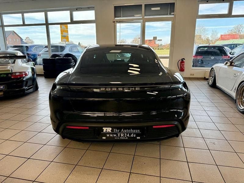 Gebraucht Porsche Taycan Performance Package 319 kW (435 PS) 2024 Tiefschwarz Limousine