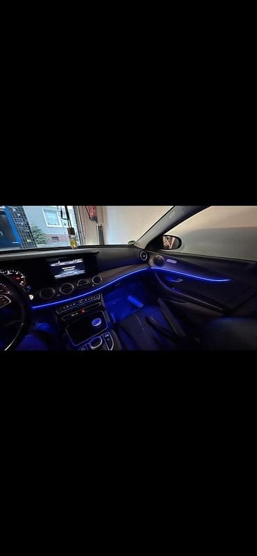 Gebraucht Mercedes E200 2017 Schwarz Limousine