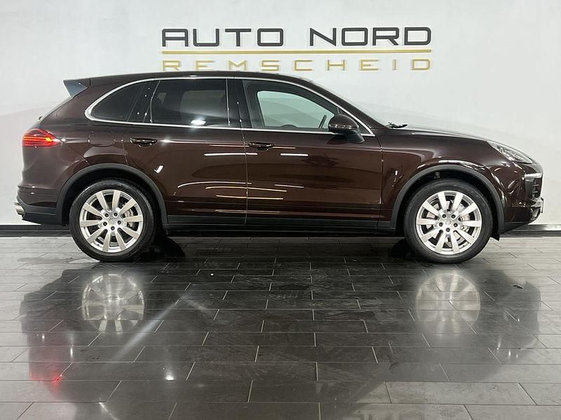 Gebraucht Porsche Cayenne S 385 PS (283 kW) 2014 Violett SUV
