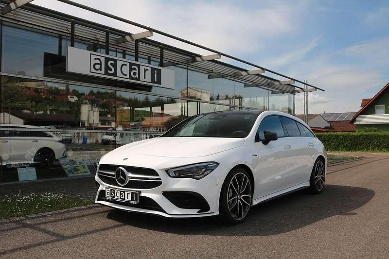 Weiß Neu 2024 Mercedes CLA35 AMG Shooting Brake AMG Kombi | 46.712 € - Bild 1/4