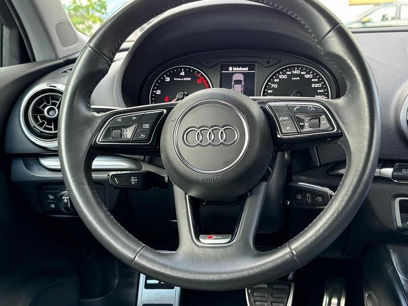 Gebraucht Audi A3 116 PS (85 kW) 2018 Grau Limousine