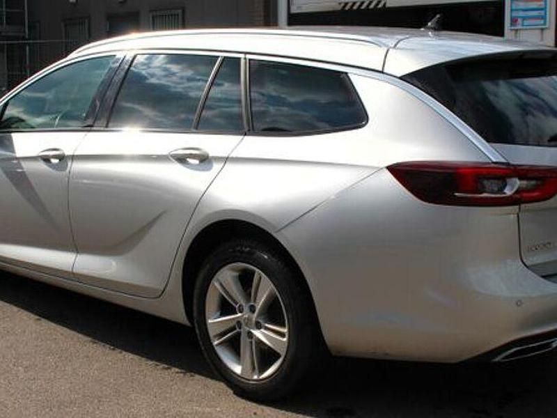 Gebraucht Opel Insignia Elegance 174 PS (127 kW) 2020 Silber Kombi