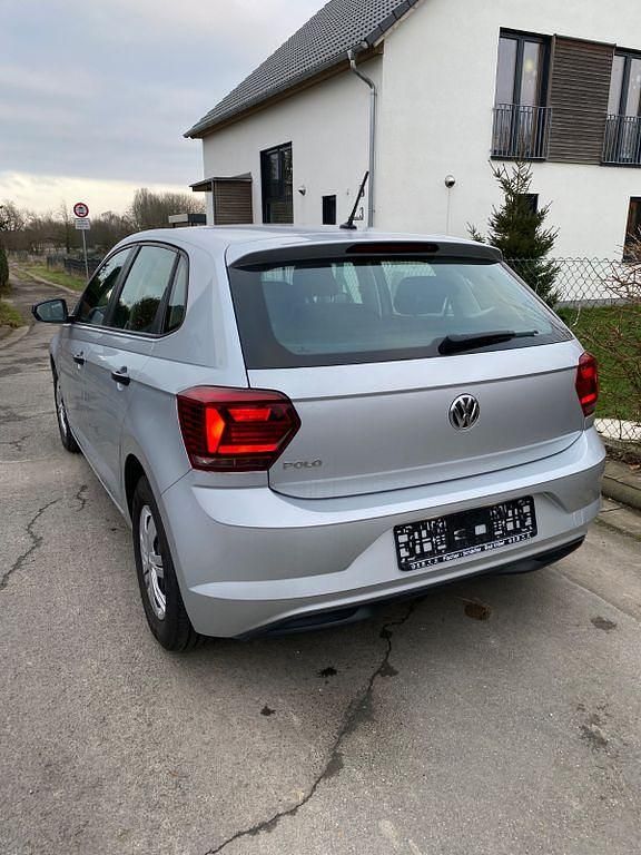 Gebraucht VW Polo 80 PS (58 kW) 2019 Silber Kleinwagen