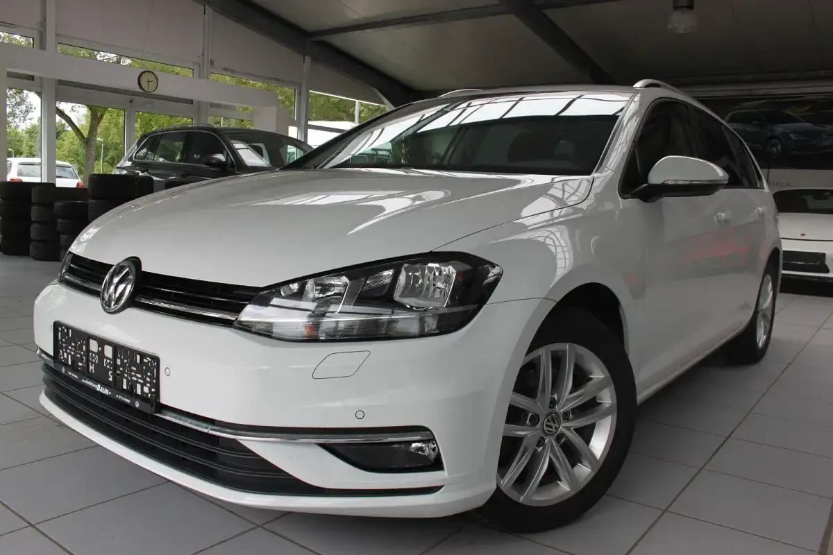 Gebraucht VW Golf VII 110 PS (80 kW) 2017 Weiß Kombi