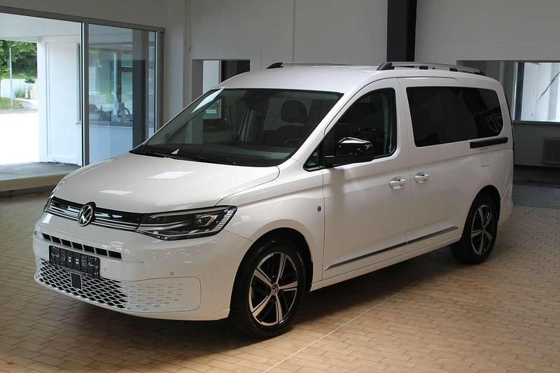 Candyweiss Gebraucht 2022 VW Caddy Maxi Style Van / Kleinbus | 34.900 € (Fairer Preis) - Bild 1/4