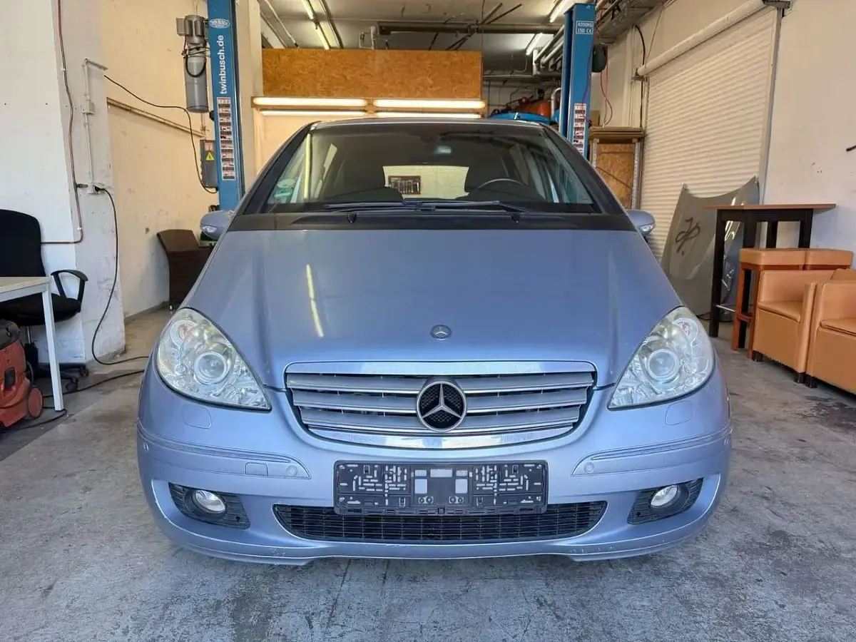 Gebraucht Mercedes A200 136 PS (100 kW) 2007 Amethyst metallic Kleinwagen