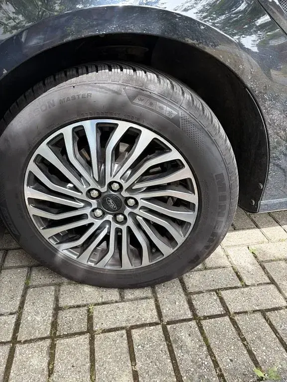 Gebraucht Ford S-MAX Titanium 190 PS (139 kW) 2020 Schwarz Van / Kleinbus