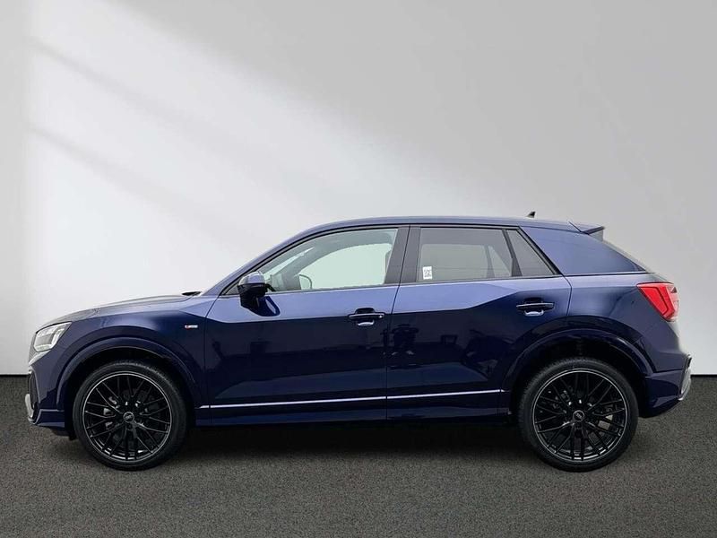 Neu Audi Q2 S-Line 150 PS (110 kW) 2026 Navarrablau SUV