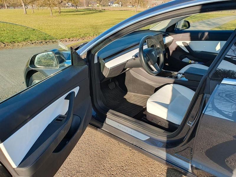 Gebraucht Tesla Model 3 366 kW (498 PS) 2019 Grau Limousine