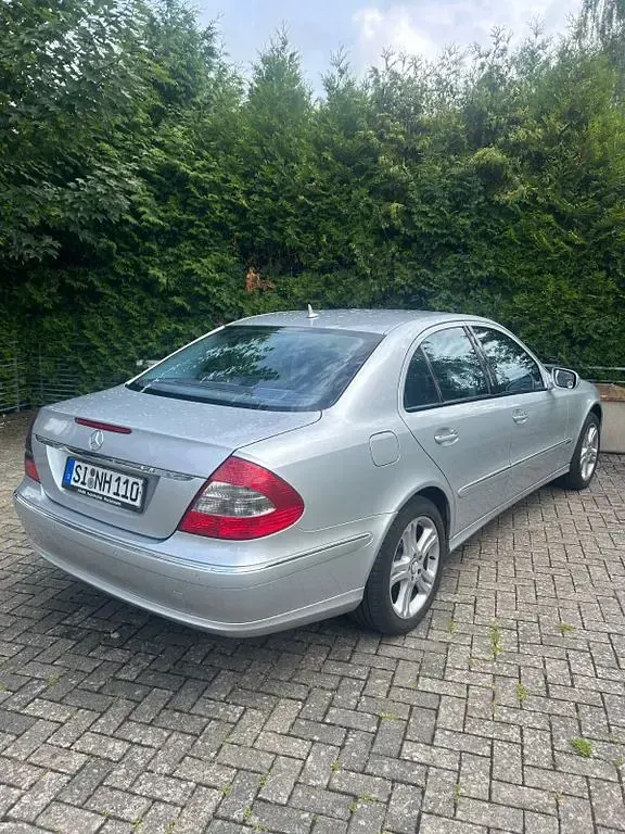 Gebraucht Mercedes E280 Avantgarde 231 PS (169 kW) 2006 Silber Limousine