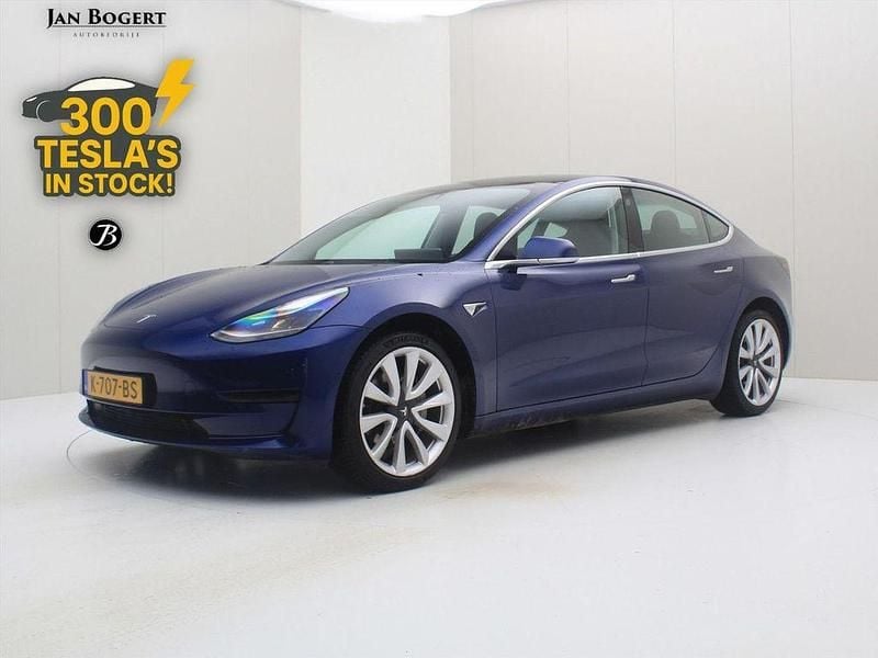Blau Gebraucht 2020 Tesla Model 3 Standard Range Limousine | 19.400 € (Guter Preis) - Bild 1/4