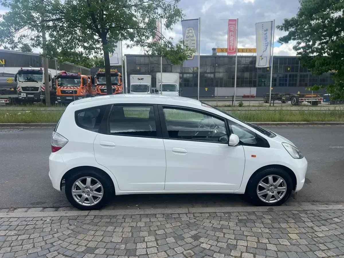 Occasion Honda Jazz 90 ch (66 kW) 2011 Blanc Citadine