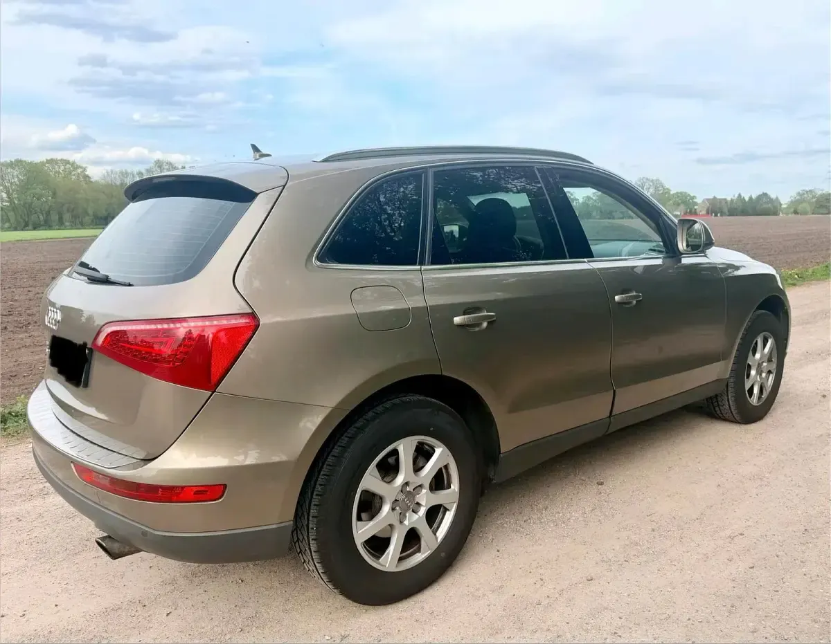 Second-hand Audi Q5 211 CP (155 kW) 2009 Gri SUV