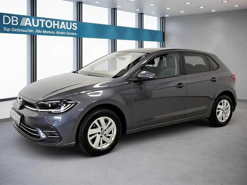 Grau Gebraucht 2023 VW Polo Style Kleinwagen | 18.990 € (Guter Preis) - Bild 1/4