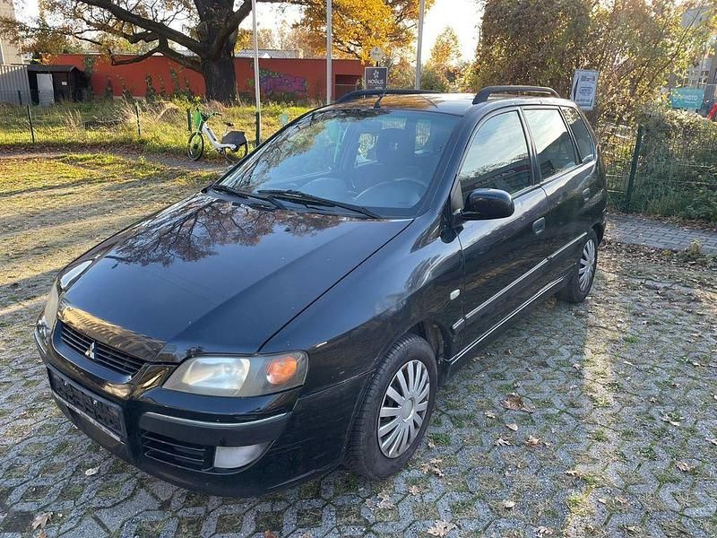 Second-hand Mitsubishi Space Star 98 CP (72 kW) 2002 Negru Monovolum