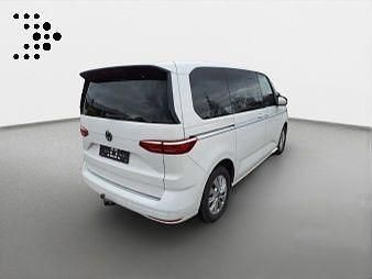 Second-hand VW Multivan Style 204 CP (150 kW) 2023 Alb Monovolum