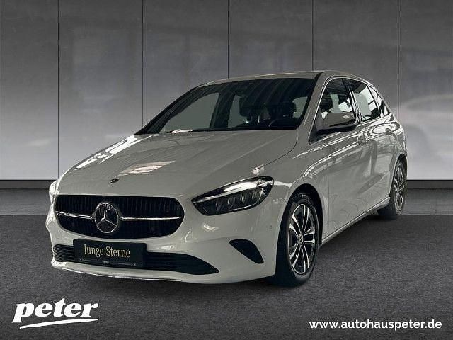 Unilack polarweiß Gebraucht 2023 Mercedes B180 Advanced Van / Kleinbus | 29.790 € (Fairer Preis) - Bild 1/4