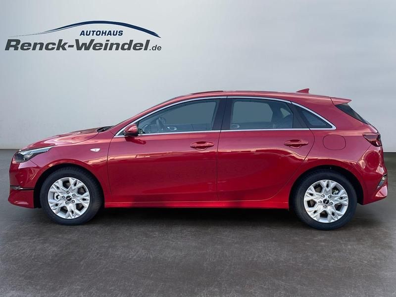 Gebraucht Kia Ceed Vision 140 PS (102 kW) 2025 Rot Kleinwagen