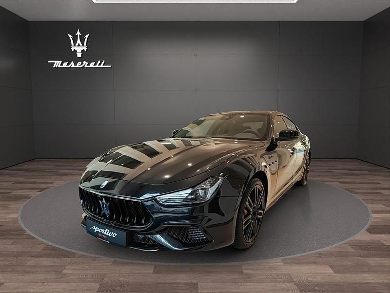 Gebraucht Maserati Ghibli 430 PS (316 kW) 2024 Nero assoluto Limousine