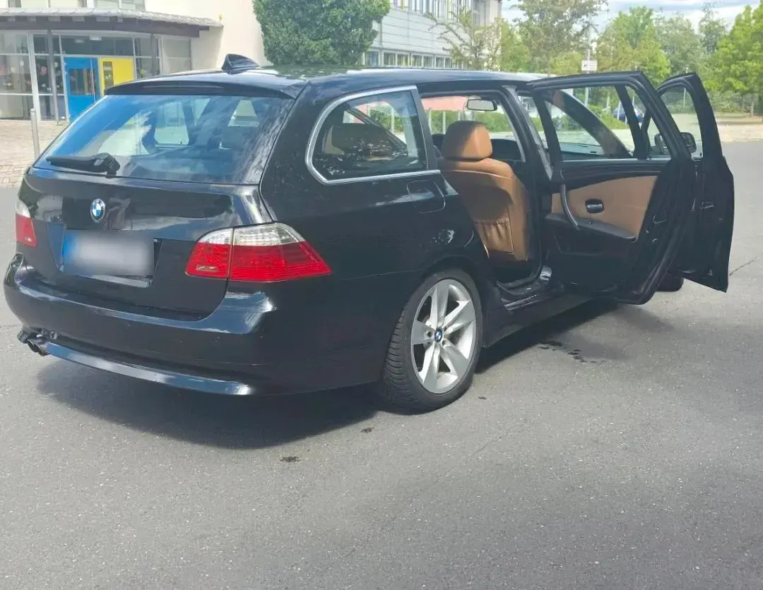 Gebraucht BMW 525 218 PS (160 kW) 2007 Kombi