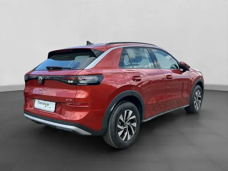 Neu VW T-Roc Life 150 PS (110 kW) 2026 Rot SUV