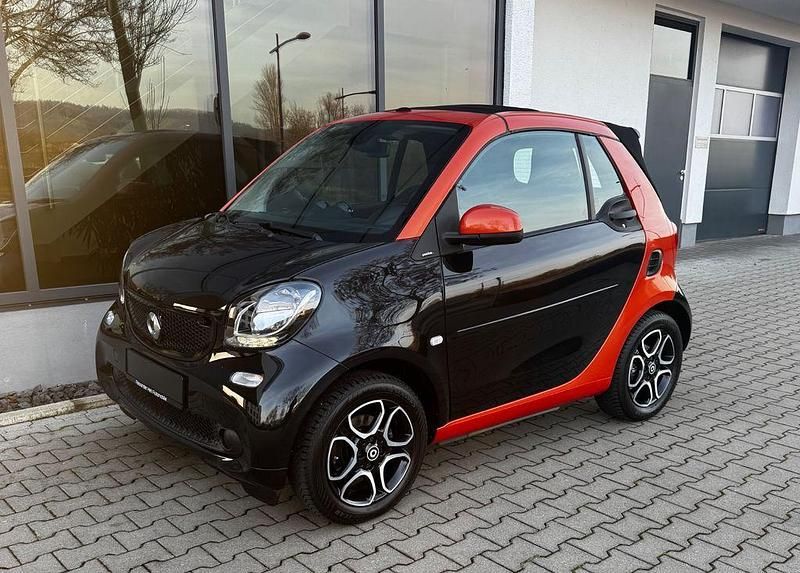 Gebraucht Smart ForTwo Cabrio 71 PS (52 kW) 2017 Schwarz Cabrio