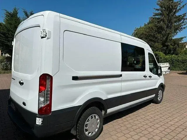 Gebraucht Ford Transit 131 PS (96 kW) 2018 Weiß Van / Kleinbus