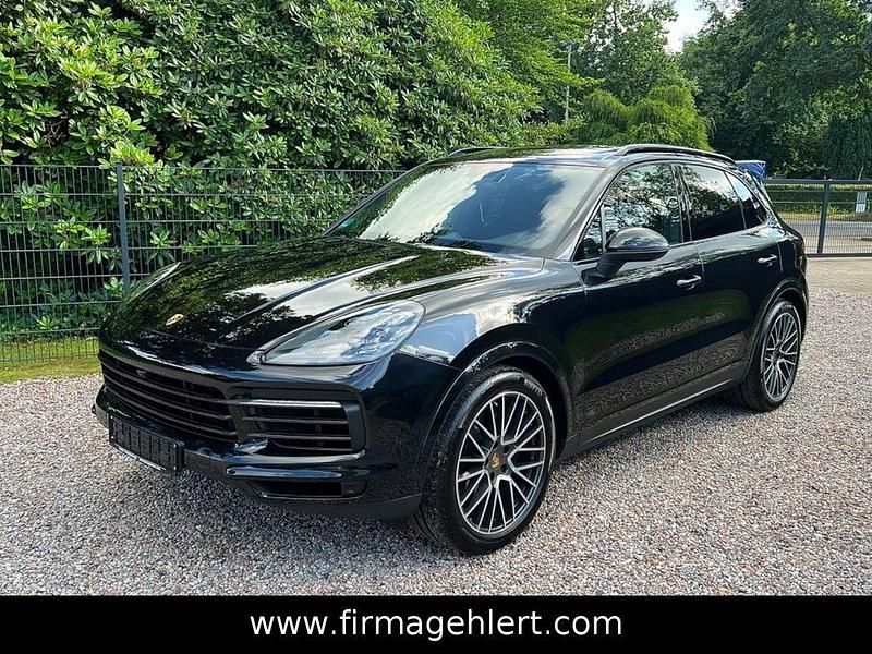 Schwarz Gebraucht 2017 Porsche Cayenne Chrono SUV | 57.500 € - Bild 1/4