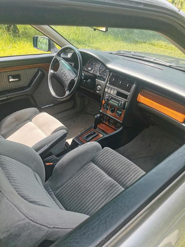 Silber Gebraucht 1989 Audi Coupé Coupé | 11.350 € - Bild 1/4
