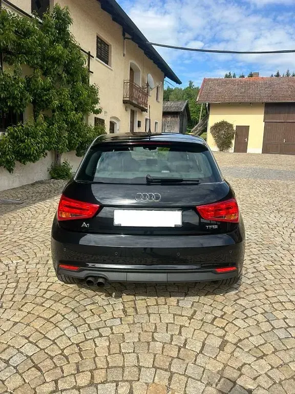 Gebraucht Audi A1 Sportback 125 PS (91 kW) 2015 Schwarz Kleinwagen